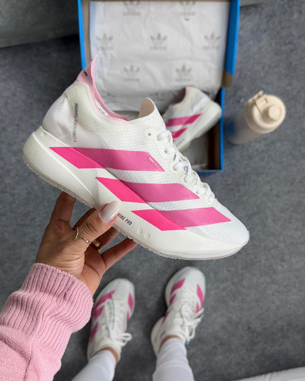 Adizero Adios PRO 4 Branco com rosa