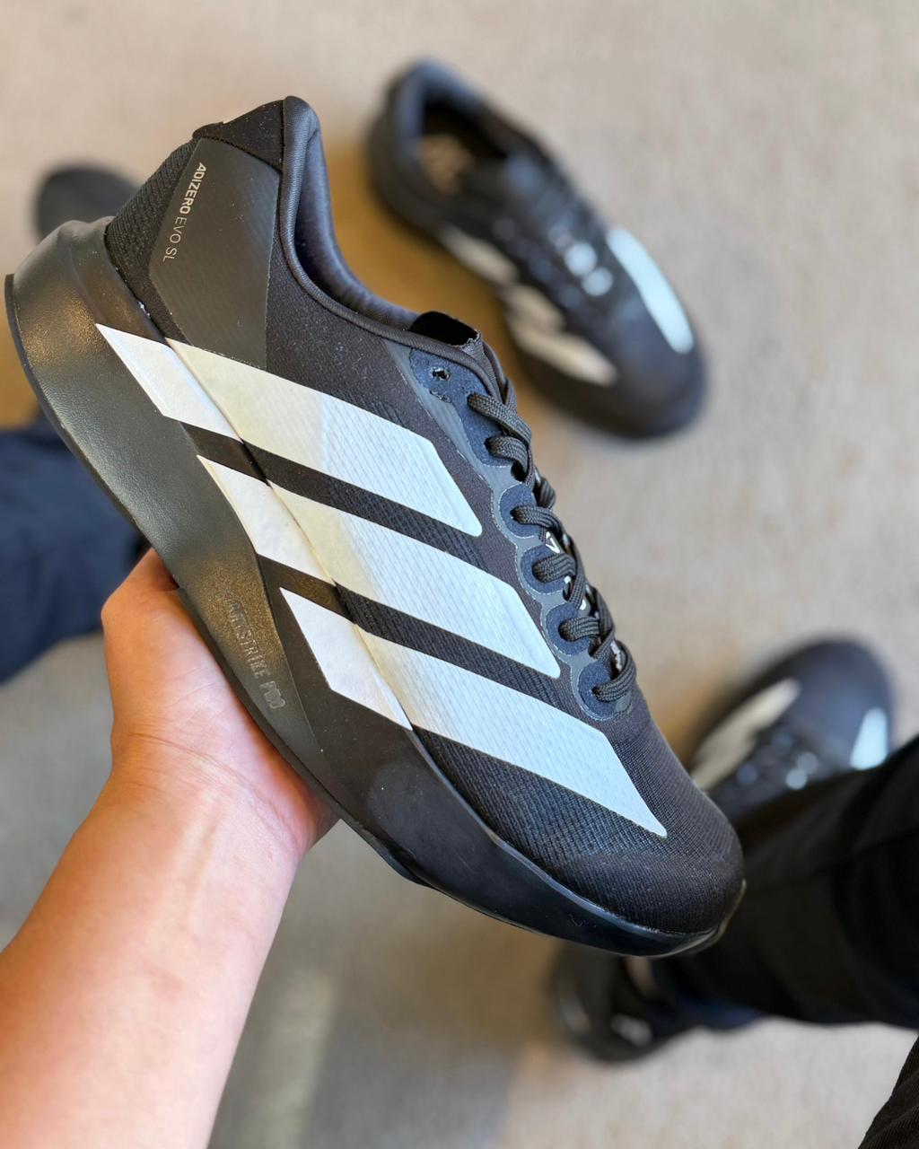 Adizero Evo SL Preto