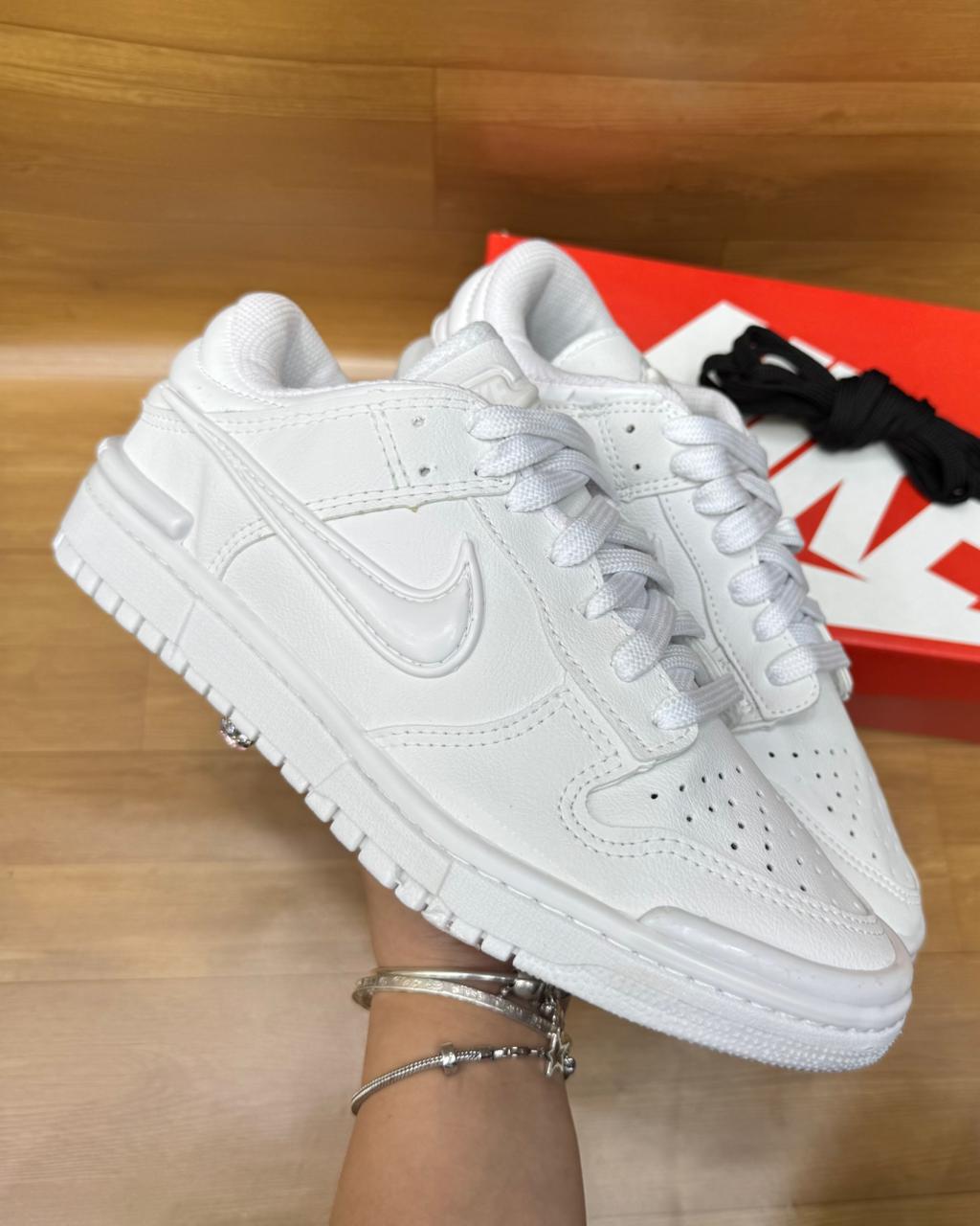 Dunk Twist All white